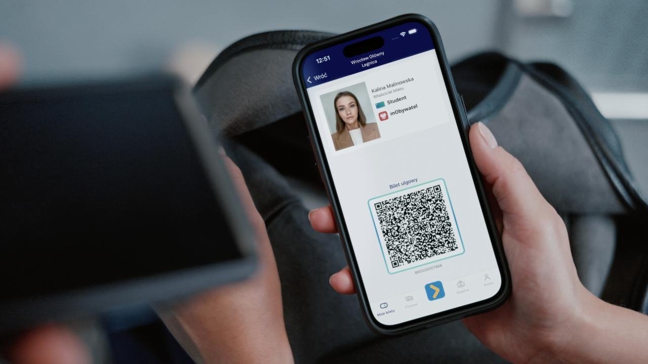 mObywatel and KOLEO facilitate travel with Koleje Dolnośląskie. No more checking some documents!